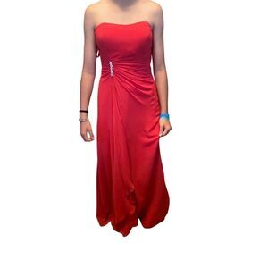 Mori Lee Madeline Gardner GUC Bridesmaids/ Prom Dress Red Size 6